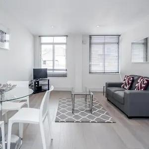 roomspace-serviced-apartments-river-house.cambridgehotelsuk.com/