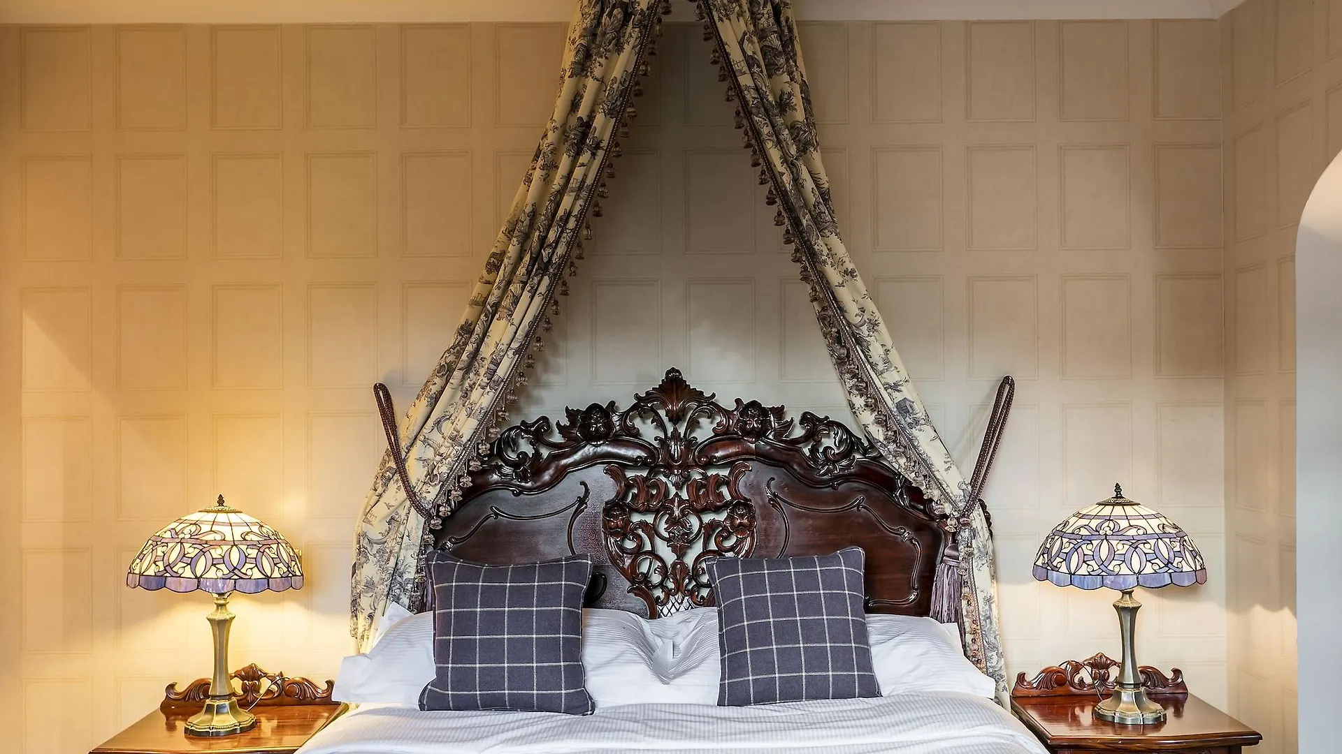 Dalhousie Castle Hotel Bonnyrigg